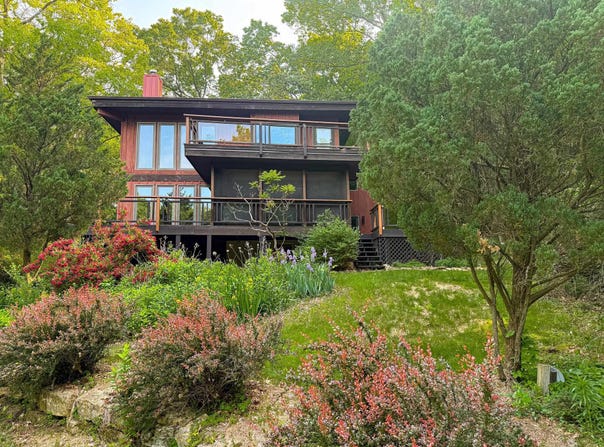 5362 Mahocker Road, Mazomanie, WI 53560