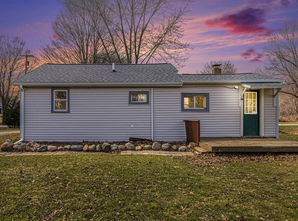 17852 23 Mile Road, Marshall, MI 49068