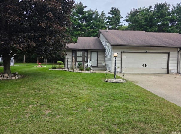 1630 Pine Ridge Court, Elkhart, IN 46514
