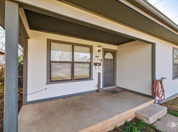 1726 S Park St, San Angelo, TX 76901