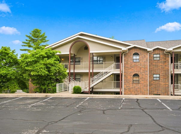 350 S Wildwood Drive, Branson, MO 65616