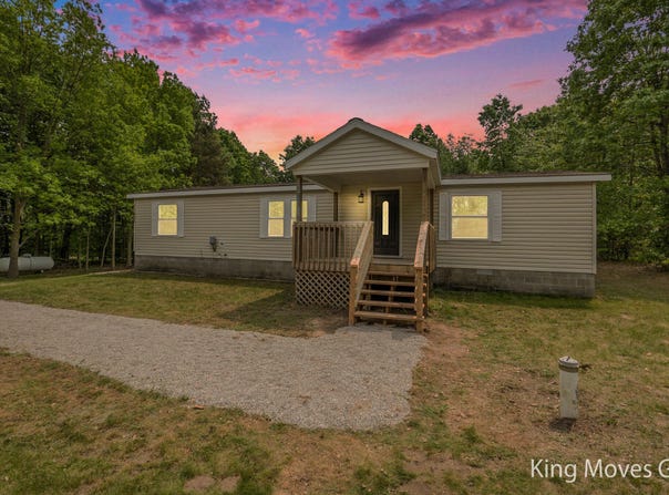 11690 21 Mile Road NE, Sand Lake, MI 49343