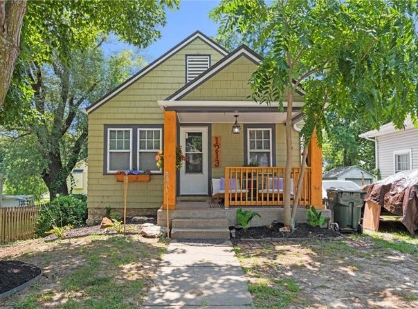 1213 Spruce Street, Leavenworth, KS 66048