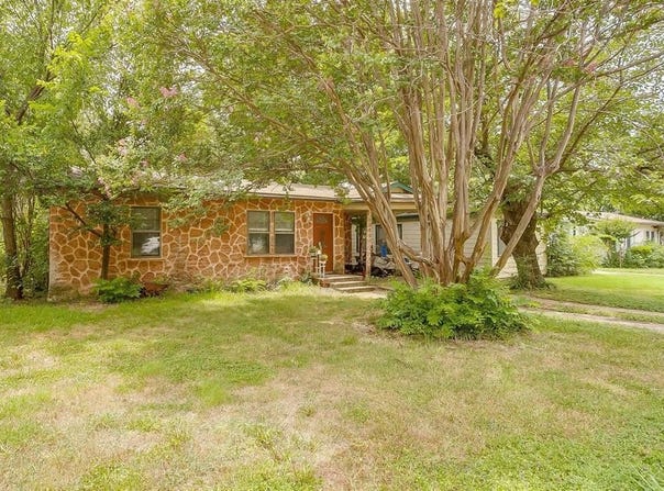 305 Willow Street, Hurst, TX 76053