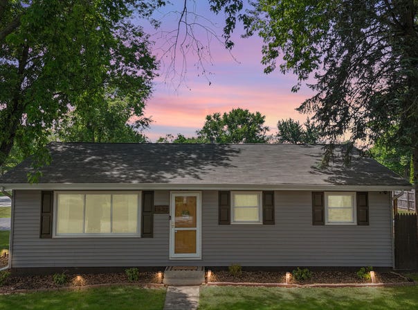 1620 Dewey Drive, Lowell, IN 46356