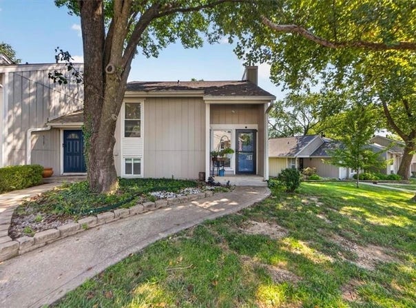 5725 N Oregon Avenue, Kansas City, MO 64151