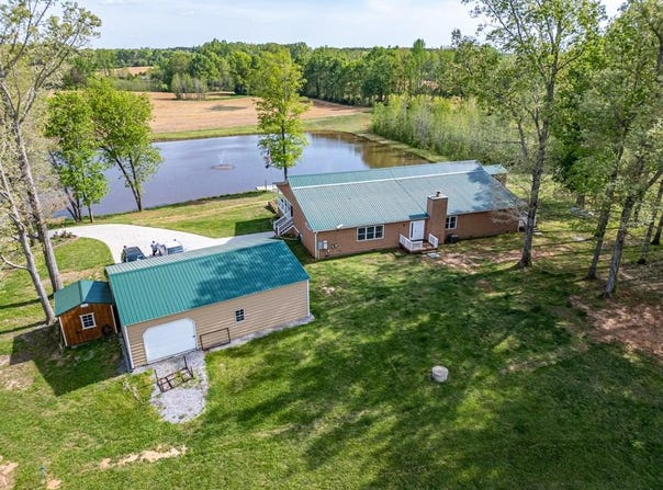 1311 Overton Rd, Victoria, VA 23974