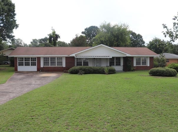 301 Access Drive, Enterprise, AL 36330