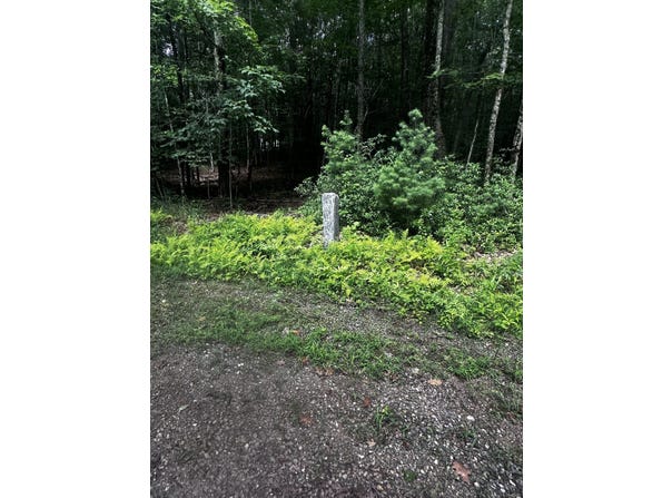 Lustig Road, Ashford, CT 06278