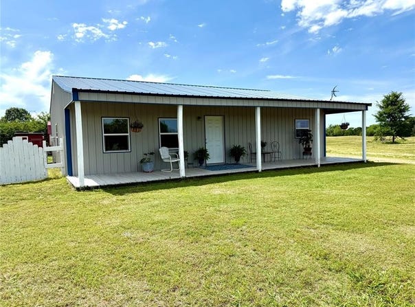 11161 NS Ns3690 Road, Okemah, OK 74859