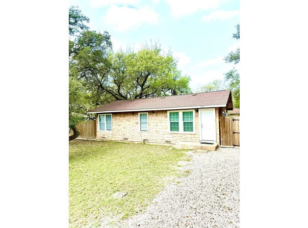 3111 Kelly Ave., Ingleside, TX 78362