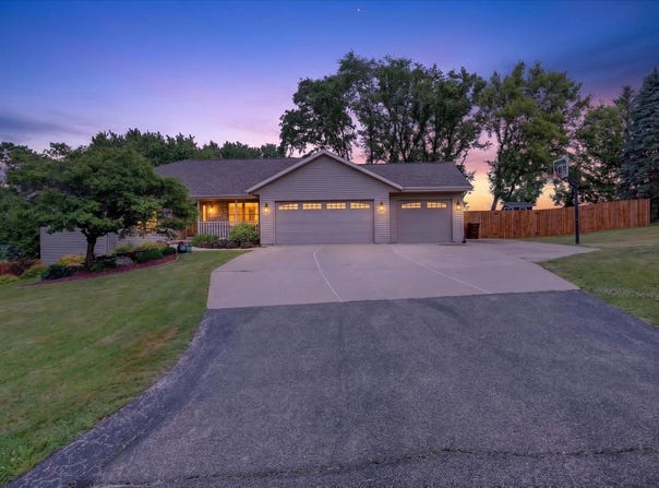 2309 E Pine Tree Court, Milton, WI