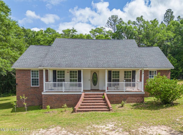 196 Hopper Road, Lucedale, MS 39452