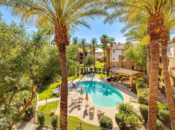 5302 E VAN BUREN Street, Phoenix, AZ 85008
