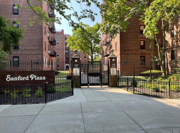 144-54 Sanford Avenue, Flushing, NY 11355