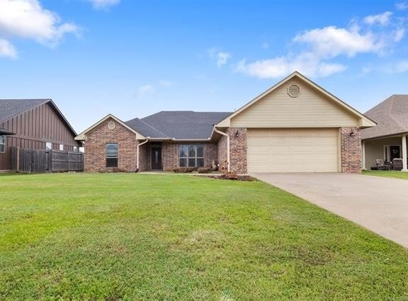 3508 Carriage Point, Durant, OK 74701
