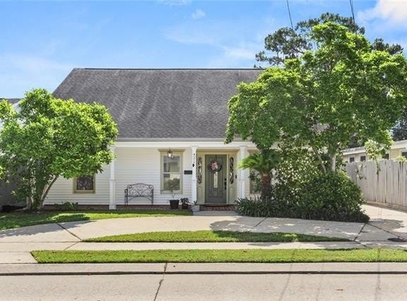 421 OAKLAWN Drive, Metairie, LA 70005