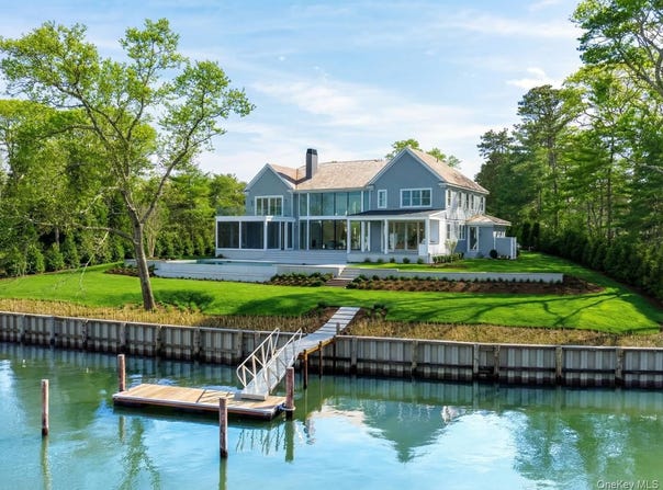 15 Old Point Road, Quogue, NY 11959