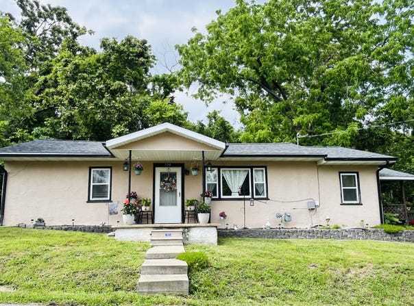 720 Highland Street, Cabool, MO 65689