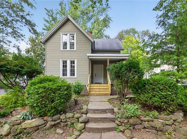 98 Glendale Park, Rochester, NY 14613