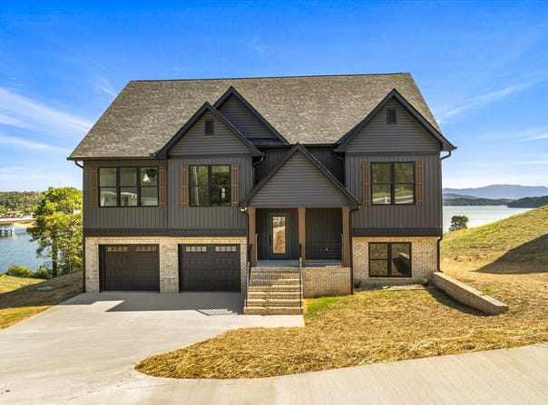 411 Hampton Way, Dandridge, TN 37725