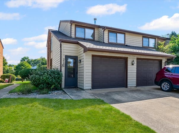 2144 Harbortown Circle, Champaign, IL 61821