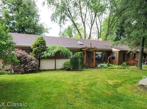 6388 Hermana Road, West Bloomfield, MI 48324
