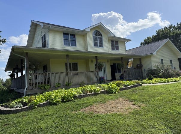 24174 Knapsack Dr, Marshall, MO 65340