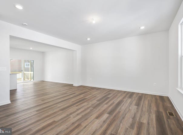 3114 LAKEVIEW PARKWAY, LOCUST GROVE, VA 22508