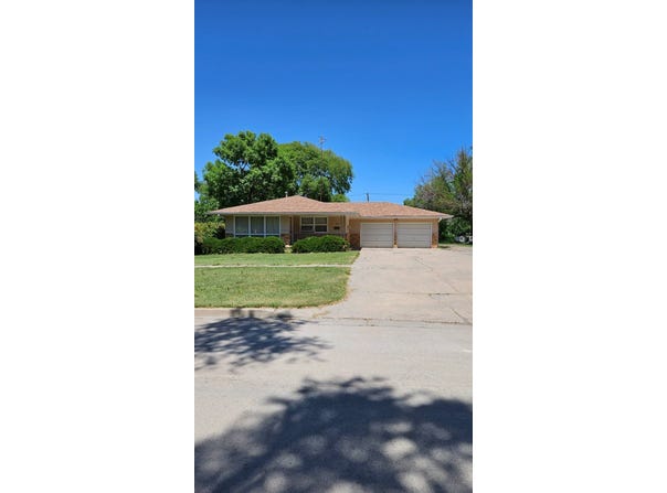 506 E Kansas Ave, Smith Center, KS 66967