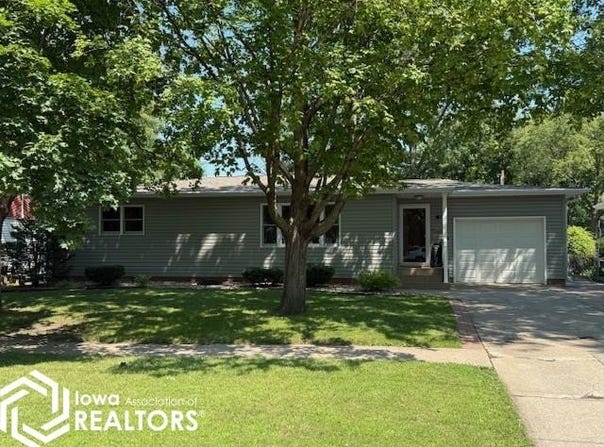 607 8th Street N, Humboldt, IA 50548