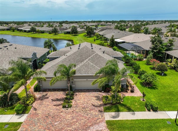 611 CHIPPER DRIVE, SUN CITY CENTER, FL 33573