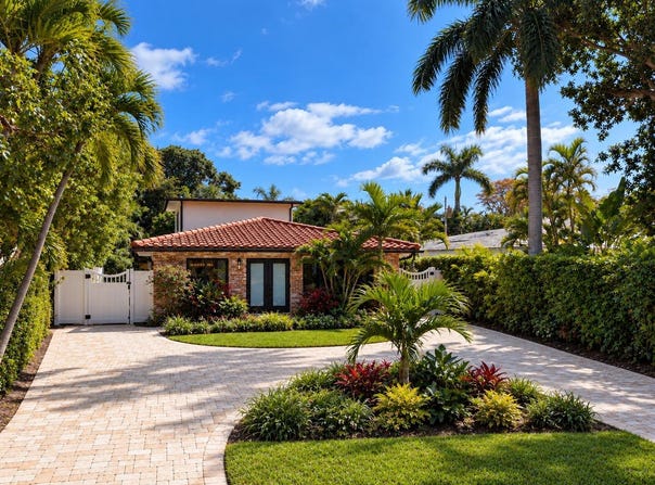702 S Atlantic Drive, Lantana, FL 33462