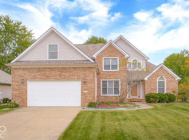 725 Greystone Court, Columbus, IN 47201
