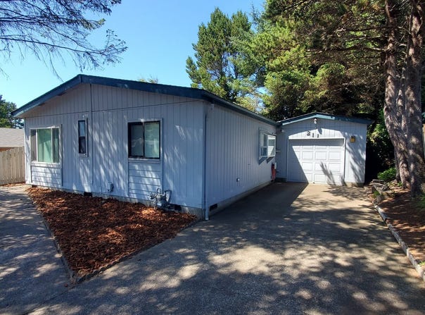211 NE 70TH ST, Newport, OR 97365