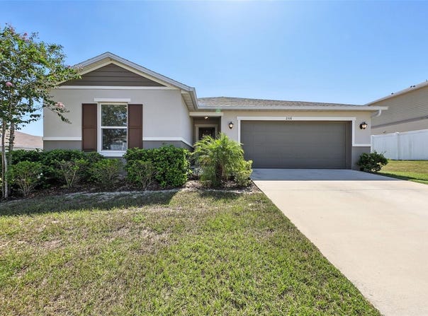2316 CROSSANDRA STREET, MASCOTTE, FL 34753