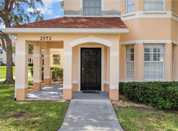 2572 57th Circle, Vero Beach, FL 32966