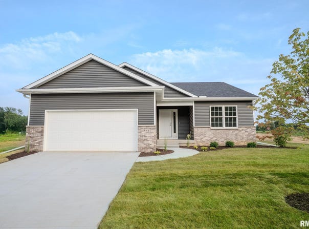 941 9TH Avenue North, Clinton, IA 52732