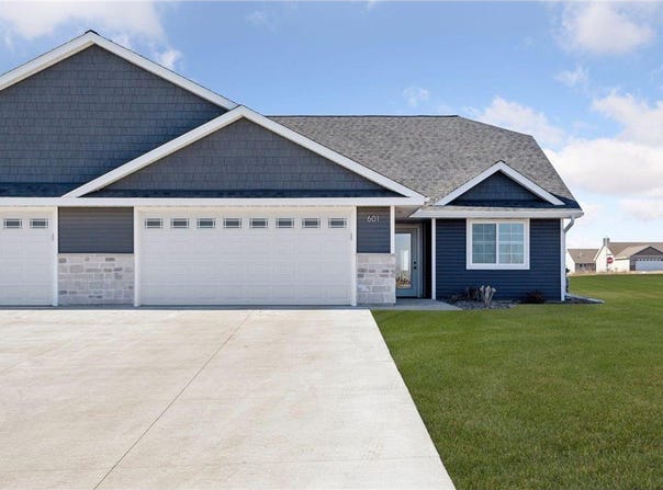 617 Field Point Street, Roberts, WI 54023