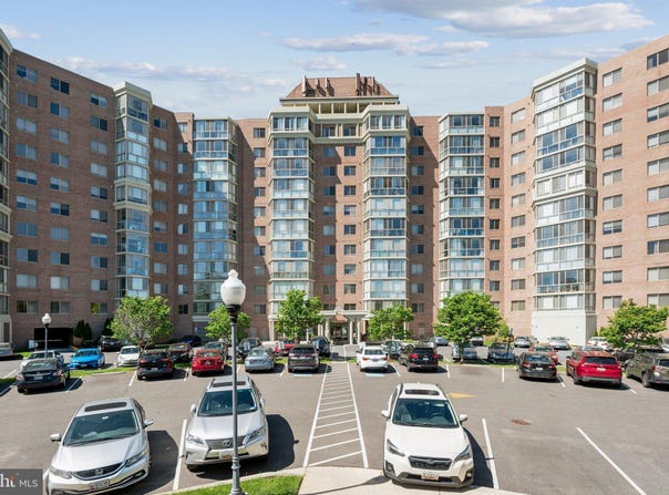 3200 N LEISURE WORLD BOULEVARD, SILVER SPRING, MD 20906