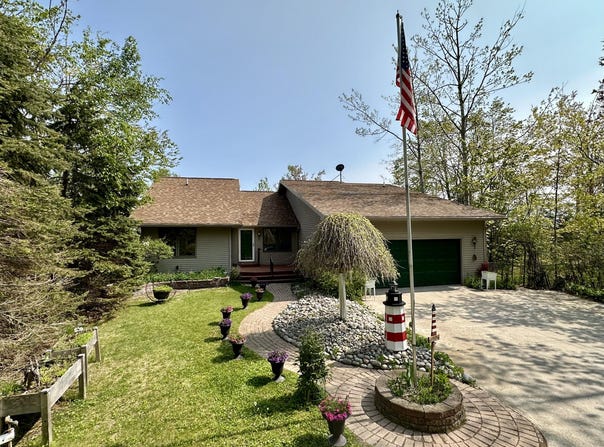 12039 MACKINAW STRAITS DRIVE, CHEBOYGAN, MI 49721