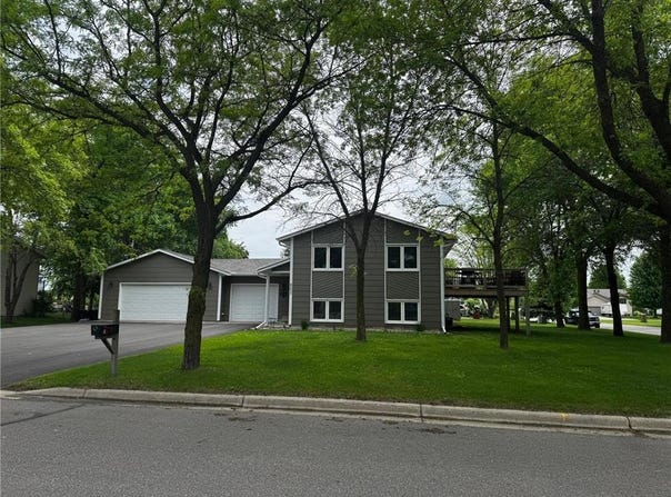 802 N Estates Avenue, Litchfield, MN 55355