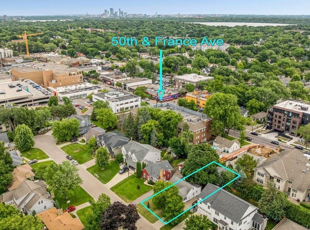 5121 Gorgas Avenue, Edina, MN 55424