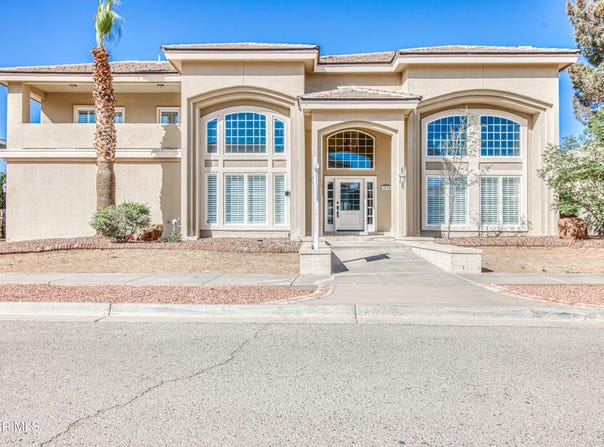 6570 Eagle Ridge Drive, El Paso, TX 79912