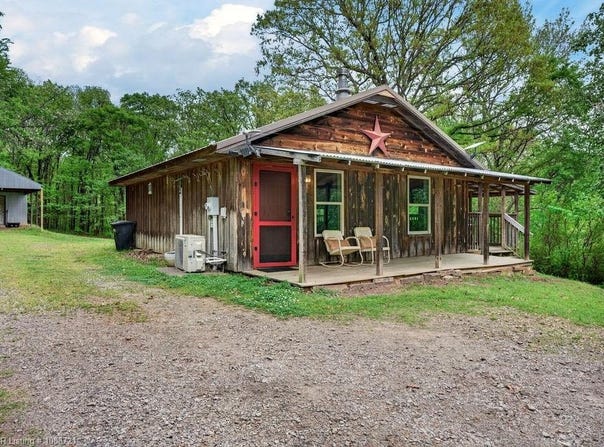13105 Rib LN, Mountainburg, AR 72946