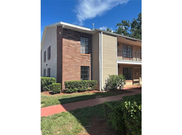 21032 VOYAGER BOULEVARD, LAND O LAKES, FL 34638
