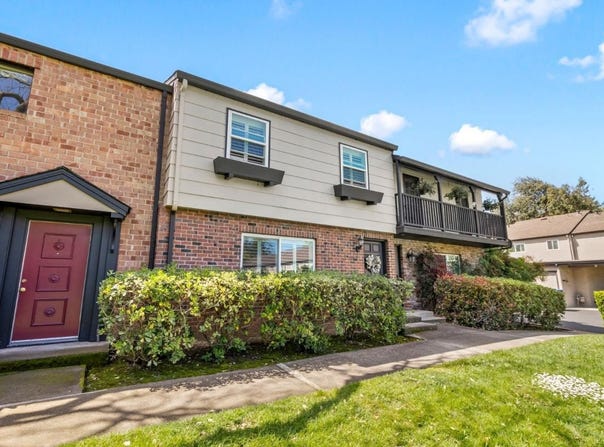 1384 N Loop DR, SAN JOSE, CA 95126