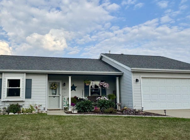 303 Prairie Lane, Fremont, IN 46737-7607