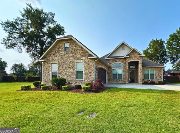 307 Legacy Park, Perry, GA 31069