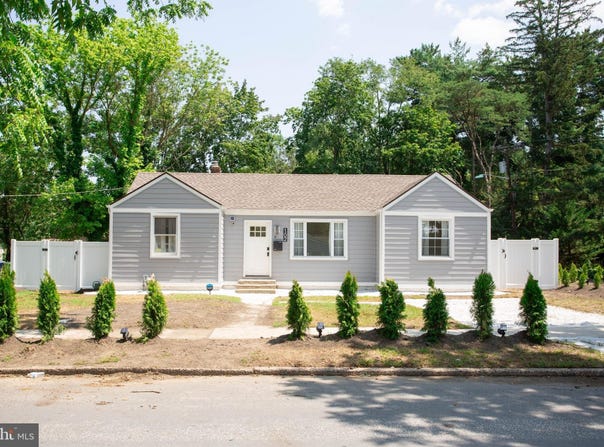 102 SHEPHERD ROAD, CHERRY HILL, NJ 08034